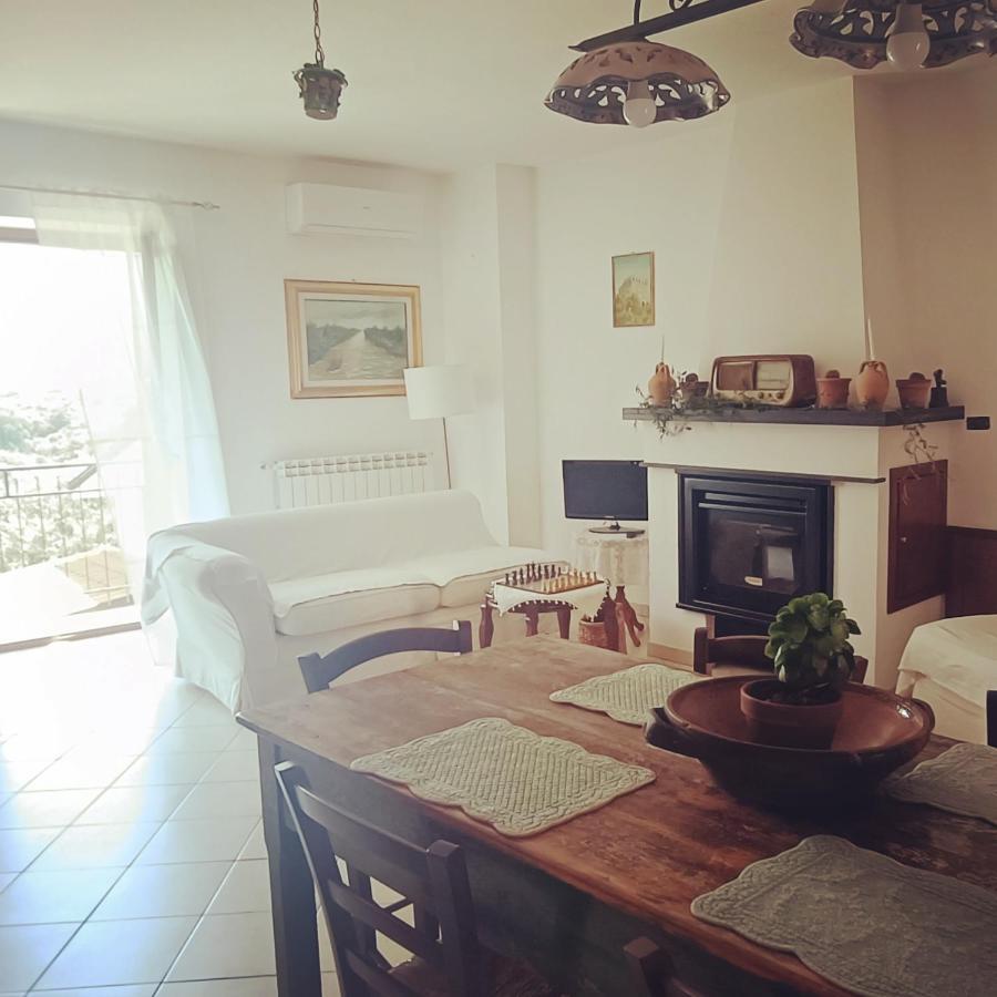Appartement Adelina E Il Bosso à Policastro Bussentino Extérieur photo