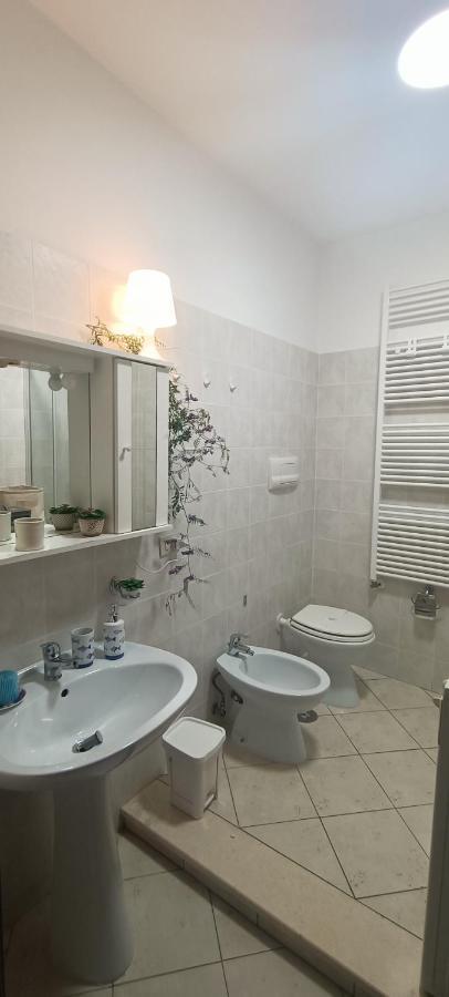 Appartement Adelina E Il Bosso à Policastro Bussentino Extérieur photo